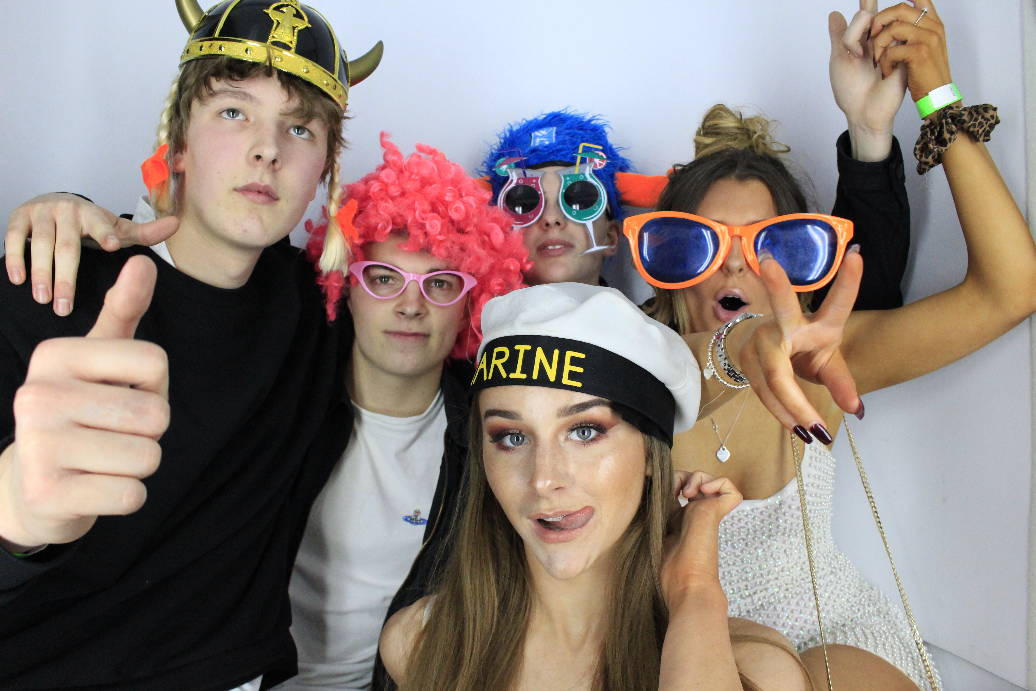 Issy & Alice's 18th Birthday Party | View more photos from the event at gallery.myphotoboothexperience.co.uk/u/MyPhotoBoothExperienceLtd/Issy-Alices-18th-Birthday-Party